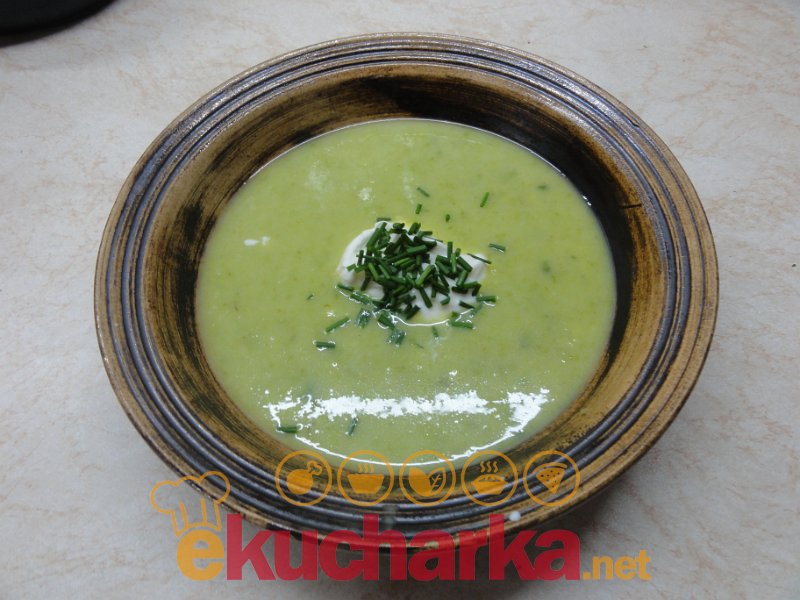 Krémová polévka ze zeleného chřestu