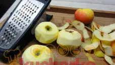 Nekynuté koláčky s jablečnou náplní
