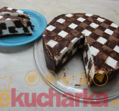 Kostkovaný dort s tvarohovou náplní (šachovnicový)