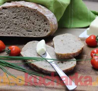 Kváskový chléb s bramborem